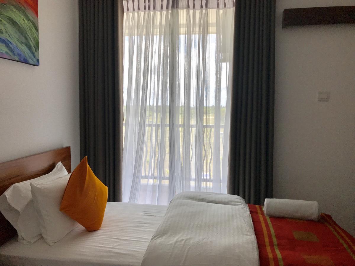 Araliya Oceanfront Condos Nilaveli, Trincomalee المظهر الخارجي الصورة